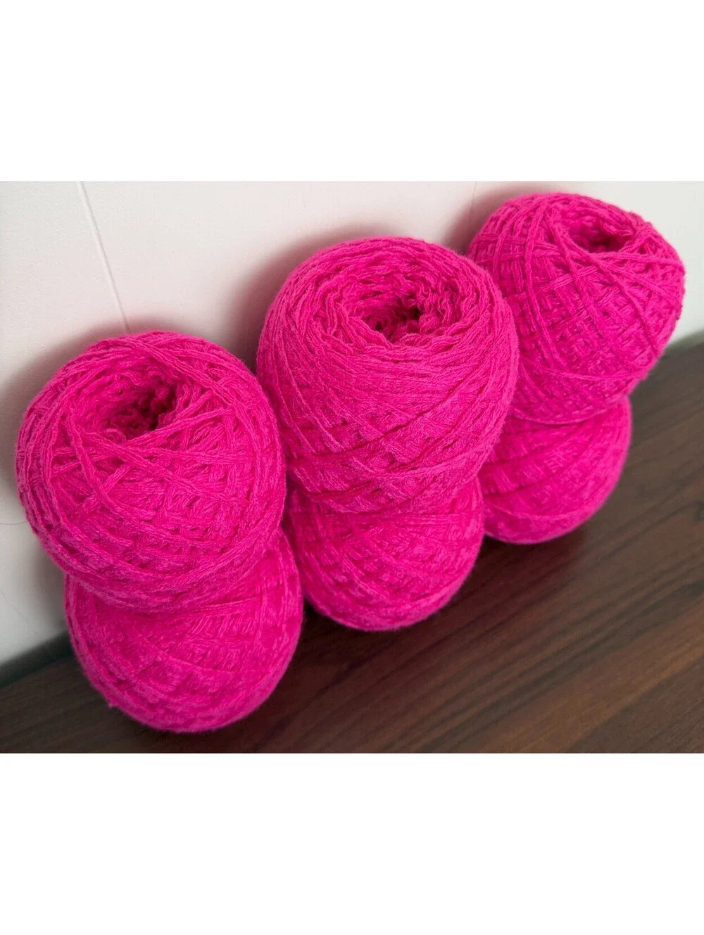Reclaimed Acrylic Worsted Yarn – 1071 Yards 496g – Hot Pink (6 Cakes)